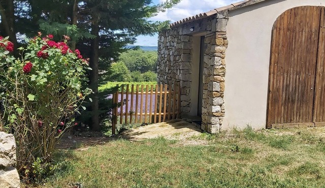Chez Pascal gîte studio with garden and parking