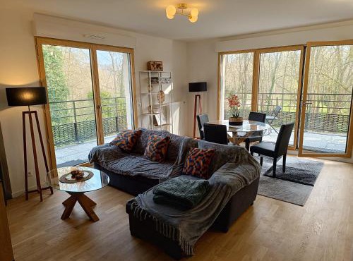 Chez Sibylle ParcNaturelPetitVeniseChevreuseVersaillesOrly appartement entier 69 M2 ou chambre