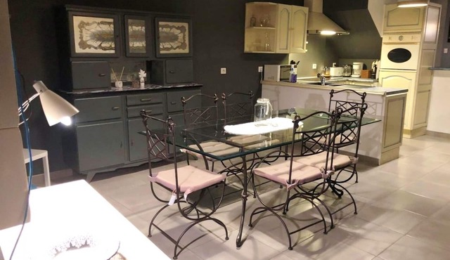 CHEZ SUZANNE - CHOOZ