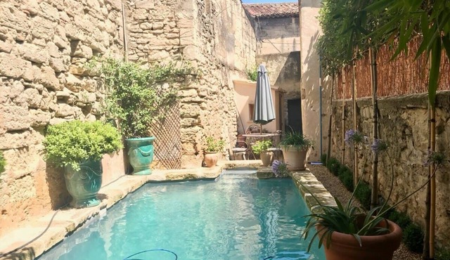 Chez Vous à Uzès, Heated Pool, Garden, Steps to Place aux Herbes,