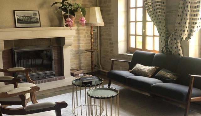 Chic farmhouse in the Burgundy Countryside