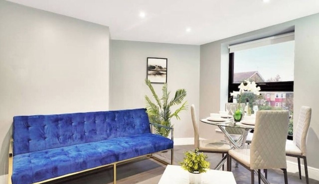 Chic 1-Bed Apartment in Ealing