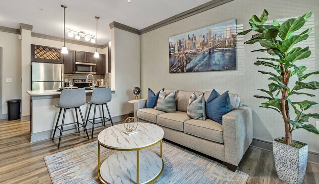 Chic 1-bedroom apartment with fitness room, WiFi in vibrant Raleigh
