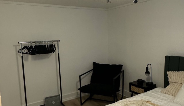 Chic 1-bedroom apartment with AC, WiFi in fabulous Dallas