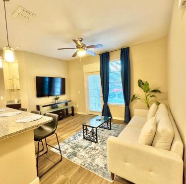 Chic 1-Bedroom Apt in Lake Nona