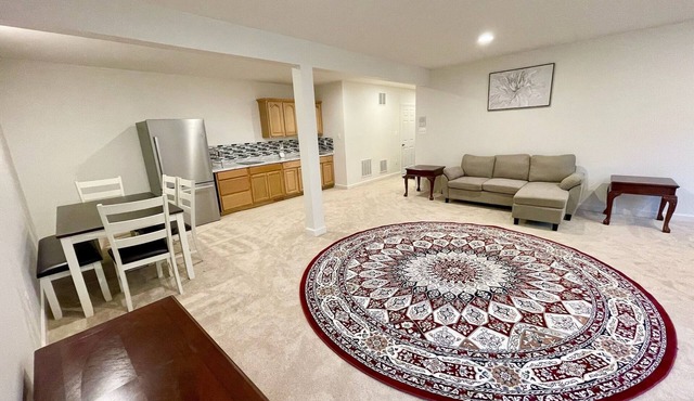 Chic 1-bedroom basement apartment