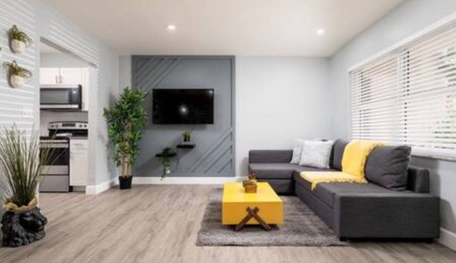 Chic 1-Bedroom Retreat in Coral Ridge FLL