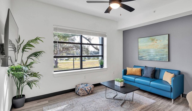 Chic 1BR Retreat w/Full Kitchen, Access to Wellness Center | The Well @Mouratoglou Academy