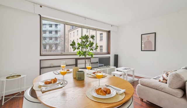 Chic 1BR Steps from Opéra Garnier