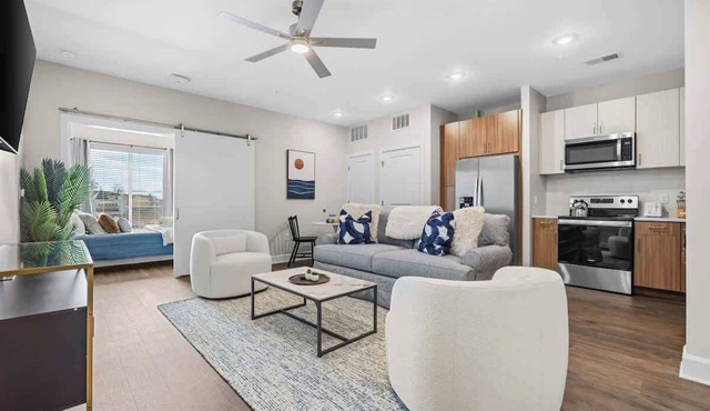 Chic 1BR | Steps from The Gulch & Broadway