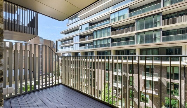 Chic 2 Bed Apartment with AC, WiFi by London's Tower Bridge