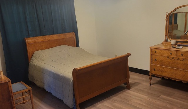 Chic 2-bedroom apartment with AC, WiFi in peaceful Clarks Summit