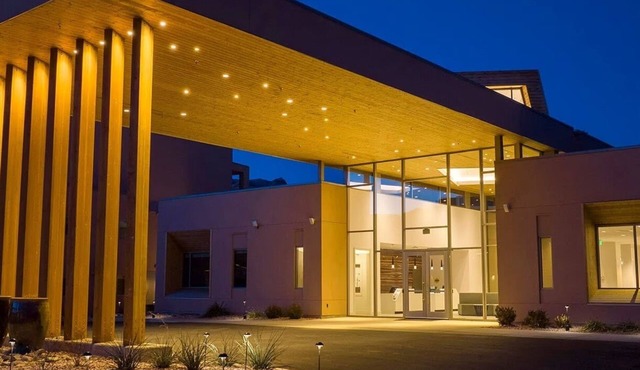Chic 2-bedroom condo with fitness room and AC in marvelous Moab