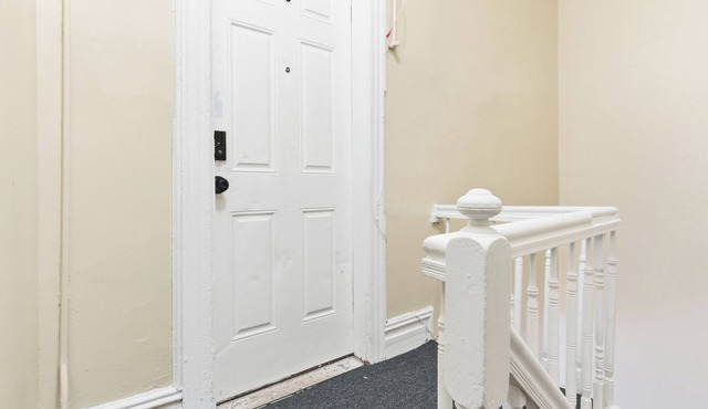 Chic 2BR Apartment Near Branch Brook Park, 20 Min to New York City