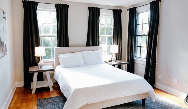 Chic 2BR Stay | Cozy Living & High-Speed WiFi