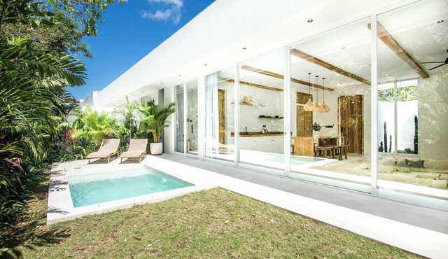 Chic 2BR Villa, 4min to Bingin's Beach Bliss