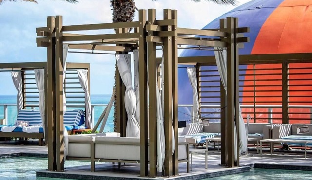 Chic 3-bedroom resort with fitness room, WiFi in fabulous Hollywood