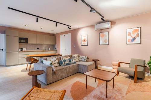Chic 3-room air-conditioned apartment in the heart of the Marais