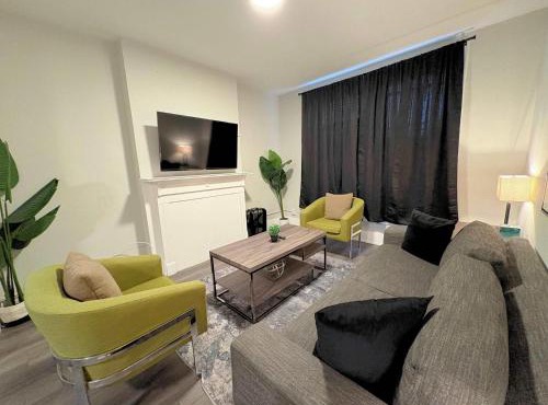 Chic 3BR Hideout in Lincoln Park - Lincoln 3