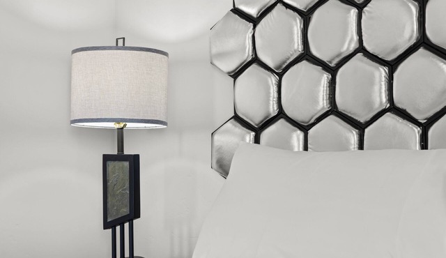 Chic 3BR near Wineries, Lake Lowell & C of I - Ideal for Hiking & Relaxing!