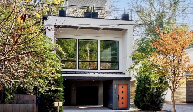 Chic 3BR | Rooftop Views | 0.4 Mi to Beltline