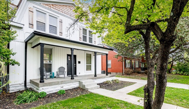 Chic 4BR Farmhouse Near Historic Bardstown Road