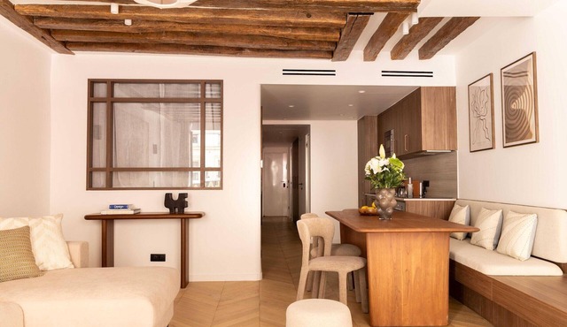 chic A/C central apt - 2bdr/6p - faubourg s/denis