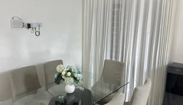 Chic Apt with Pool, AC, Wi-Fi, TV, Close Amenities