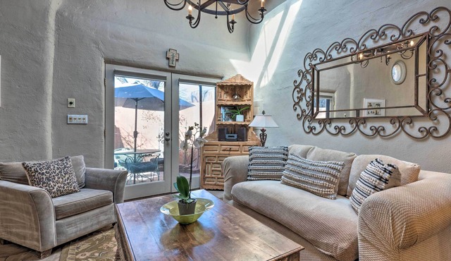 Chic Adobe-style Bungalow in Historic Santa Fe!