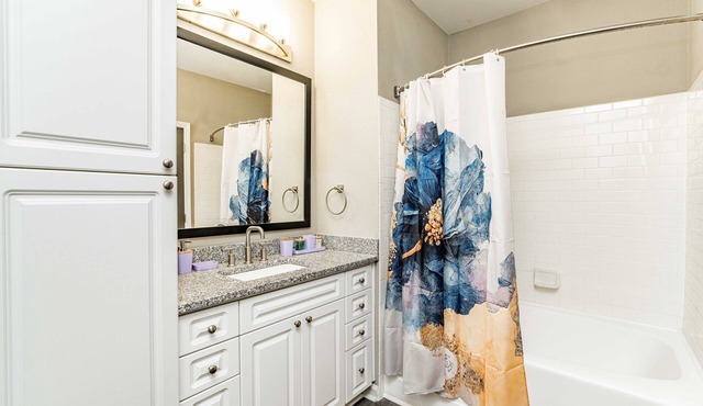 Chic and Cozy 3Bedroom Condo!