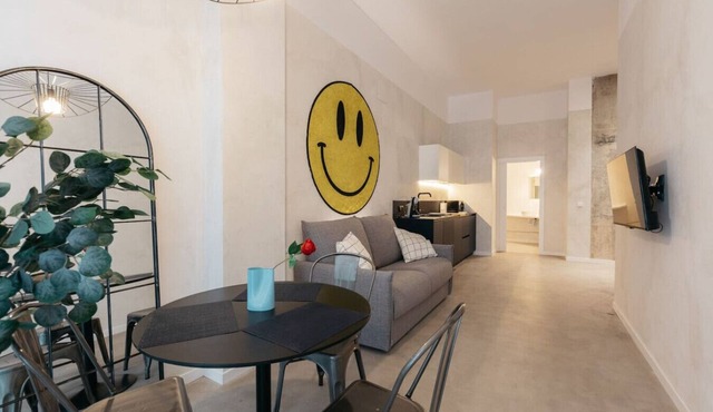 Chic and Cozy Stay in Valencia