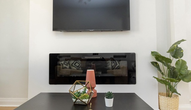Chic and stylish 2 bedroom house in Winnipeg
