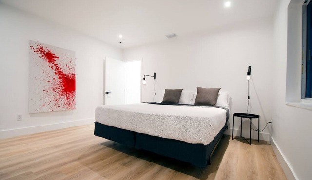 Chic apartment beside canal and near beach