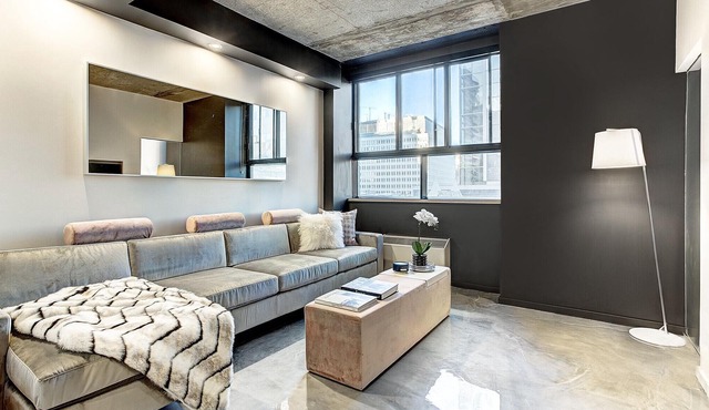 Chic Apartment with All Amenities
