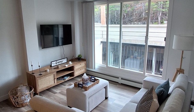 Chic Apt Near Stampede