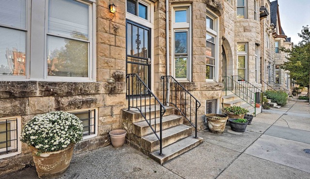 Chic Baltimore Apartment: 2 Mi to Downtown!