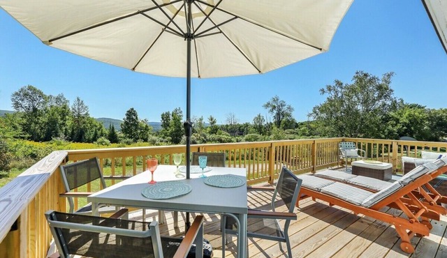 Chic Berkshire Retreat by Evergreen Home