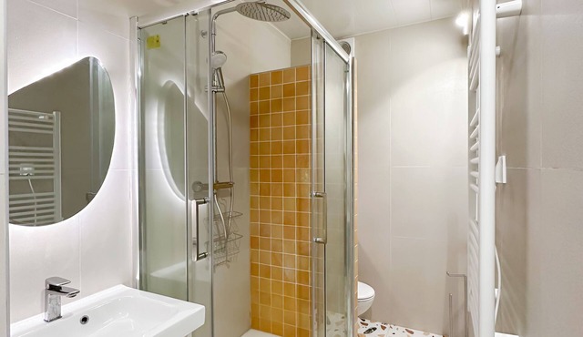 Chic Calm Designed paris central