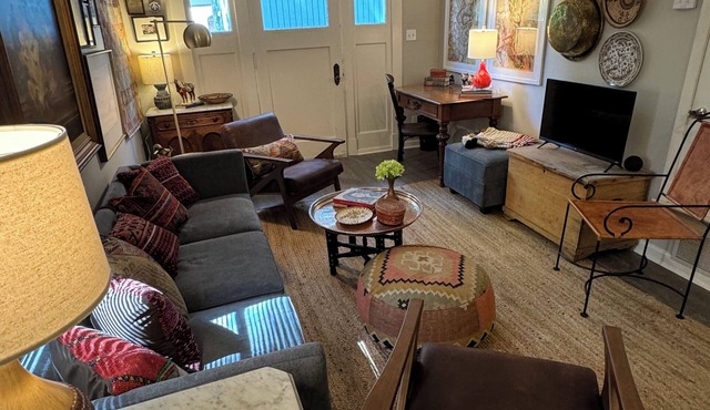 Chic Central Gardens Carriage House in heart of midtown Memphis