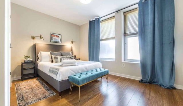 Chic Cherry St Stay | Walk to Downtown Eats