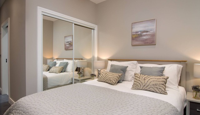 Chic City Villa with Garden and Hot Tub