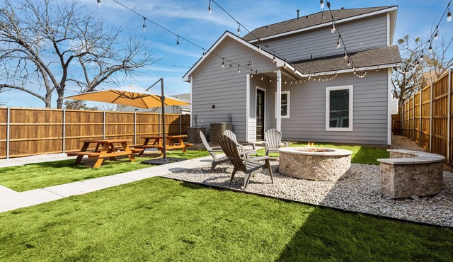 CHIC COSMO HOUSE 5 Minutes to Downtown Dallas