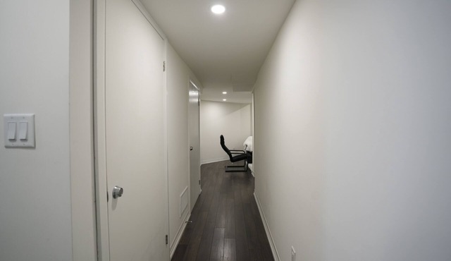 Chic & Cozy 2-Bedroom Townhouse with All Amenities