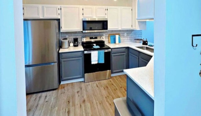 Chic & Cozy - 2Bd Modern Getaway