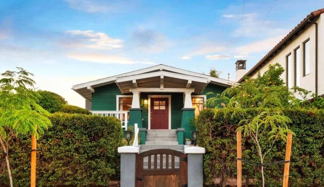 Chic & Cozy 2BR Home Walkable Central Spot