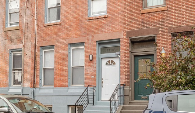 Chic & Cozy Philly Stay in City Center