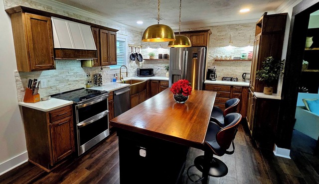 🌟Chic Designer Getaway; Private Cul-de-Sac; Veteran-Owned🌟