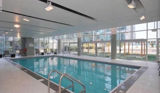 Chic Downtown Mississauga Condo | 5 Min Walk to Square One!