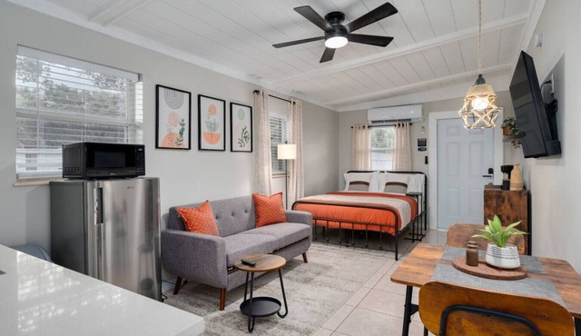 Chic Downtown Orlando Studio