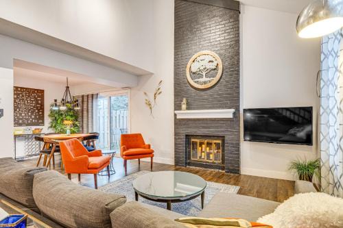 Chic Dtwn Indy Home Less Than 2 Mi to Lucas Oil Stadium!